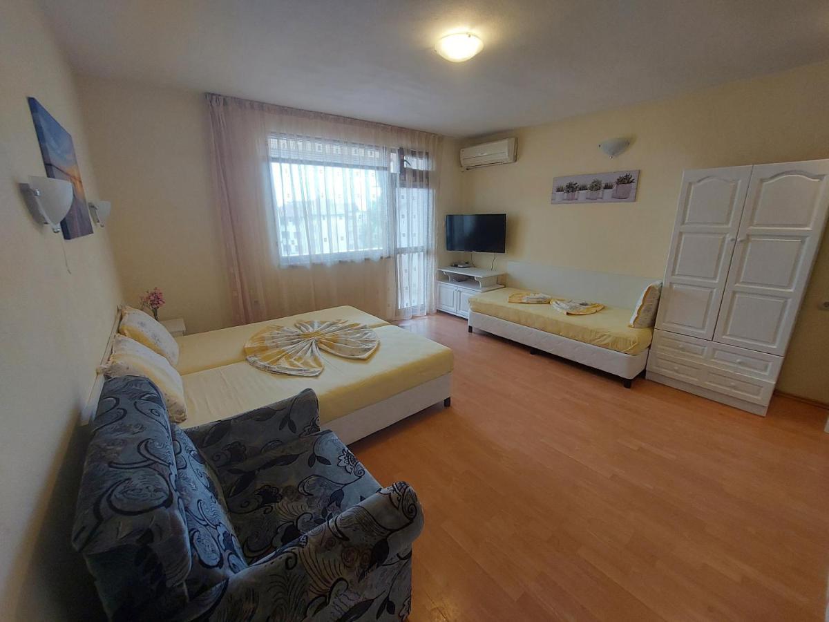 Primorski Briz Guest House Приморско Экстерьер фото