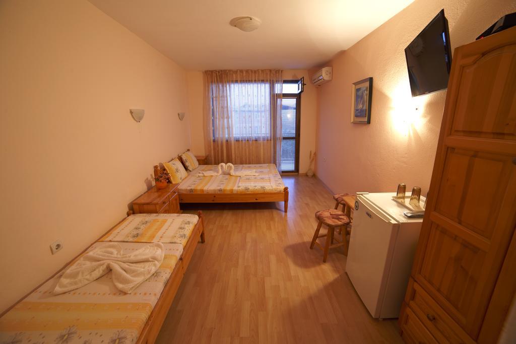 Primorski Briz Guest House Приморско Экстерьер фото
